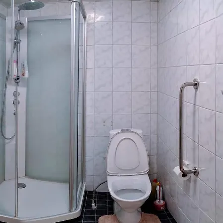 Pink Nissi 招待所